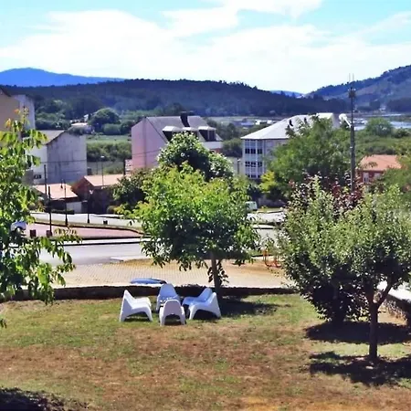 Hétvégi ház Casa Ria Do Anllons